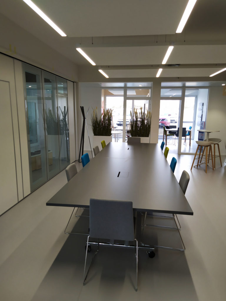 Accueil-et-coworking-open-space-4-scaled.jpg